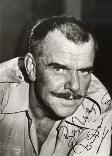 Baudolino_windsor_davies.jpg