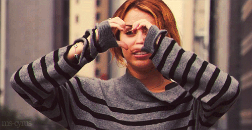 tumblr_m4hyqbPmAA1rw2q7so1_r1_500.gif