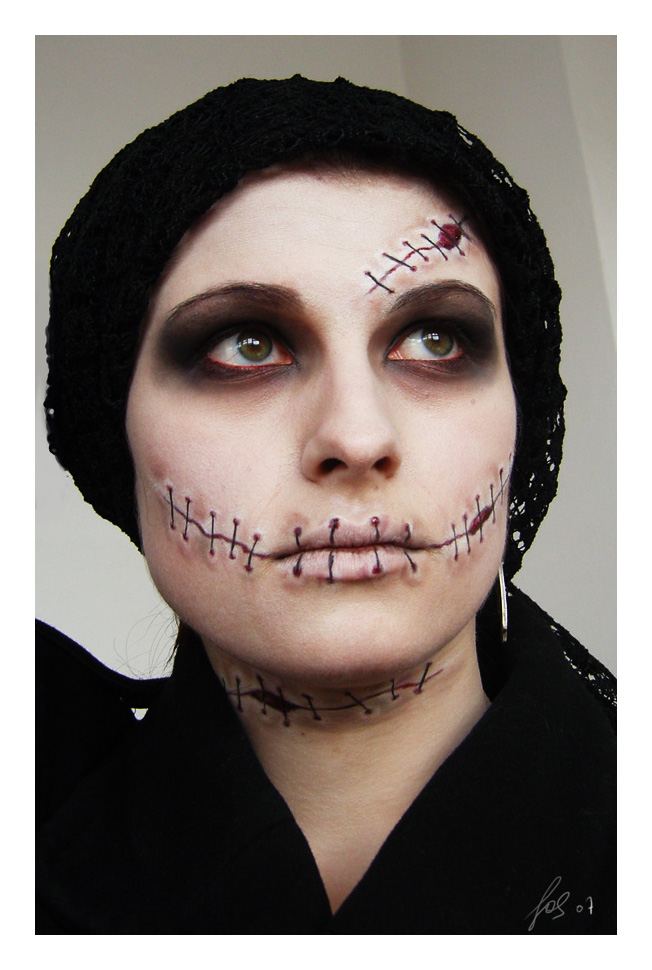 Halloween_Make_Up_part_2_by_LeafOfSteel.jpg