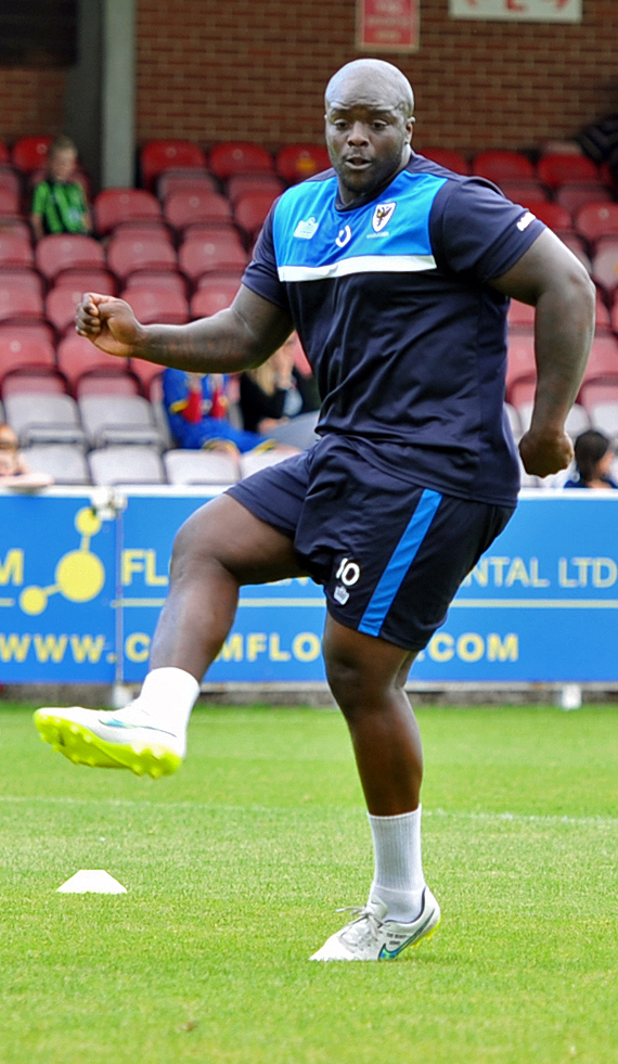 Adebayo_Akinfenwa_2015_%28cropped%29.jpg