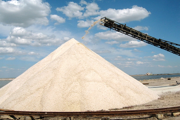 Salt_mountain.jpg