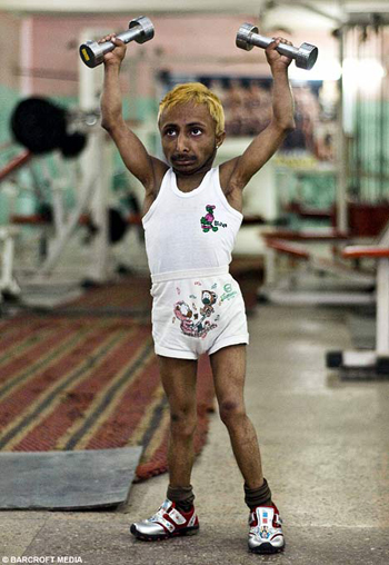 small-bodybuilder-3.jpg