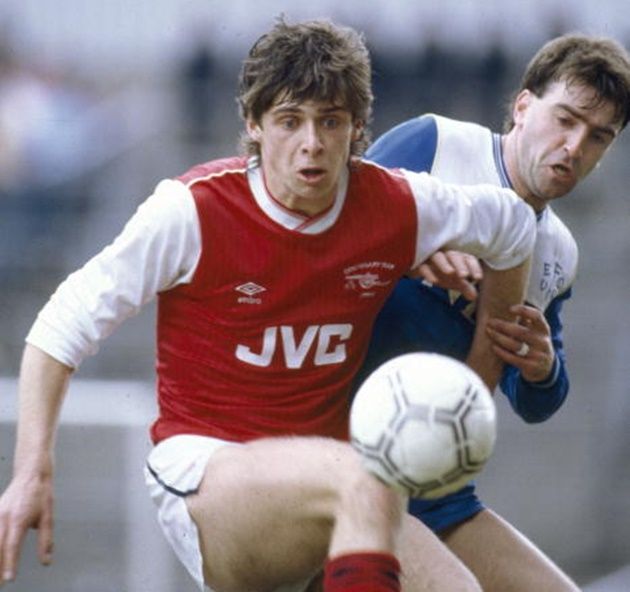 Niall-Quinn-Arsenal.jpg