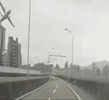 tumblr_nj8fgwgHb11qzft56o1_r1_400.gif