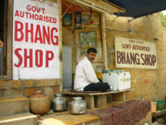 240px-Bhangshop.jpg