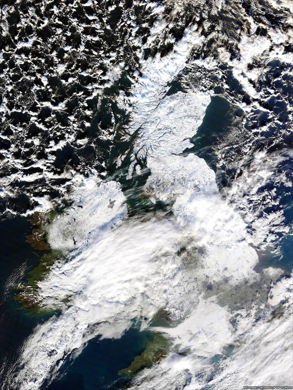 _50335932_snowsat.jpg