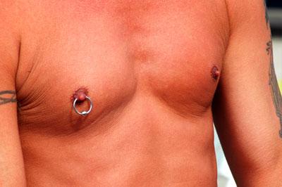 7527-400x266-Nipple_pierced.jpg