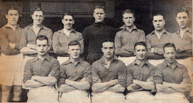 Everton-1936-37-featuring-Elie-Hurel.jpg