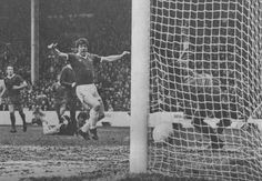 b31c415dafa37d1be73447925d76c0f7--everton-derby.jpg