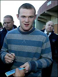 _40022086_rooney_autograph.203.jpg