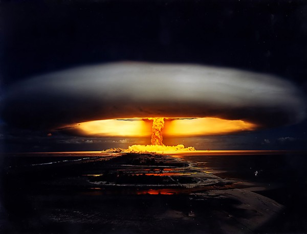 Licorne-nuclear-test-600x458.jpg