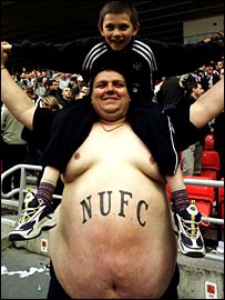 _44185014_newcastlefan270.jpg