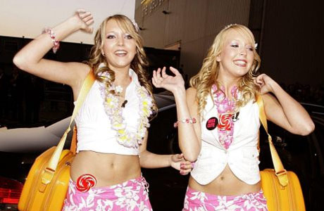 twins460.jpg