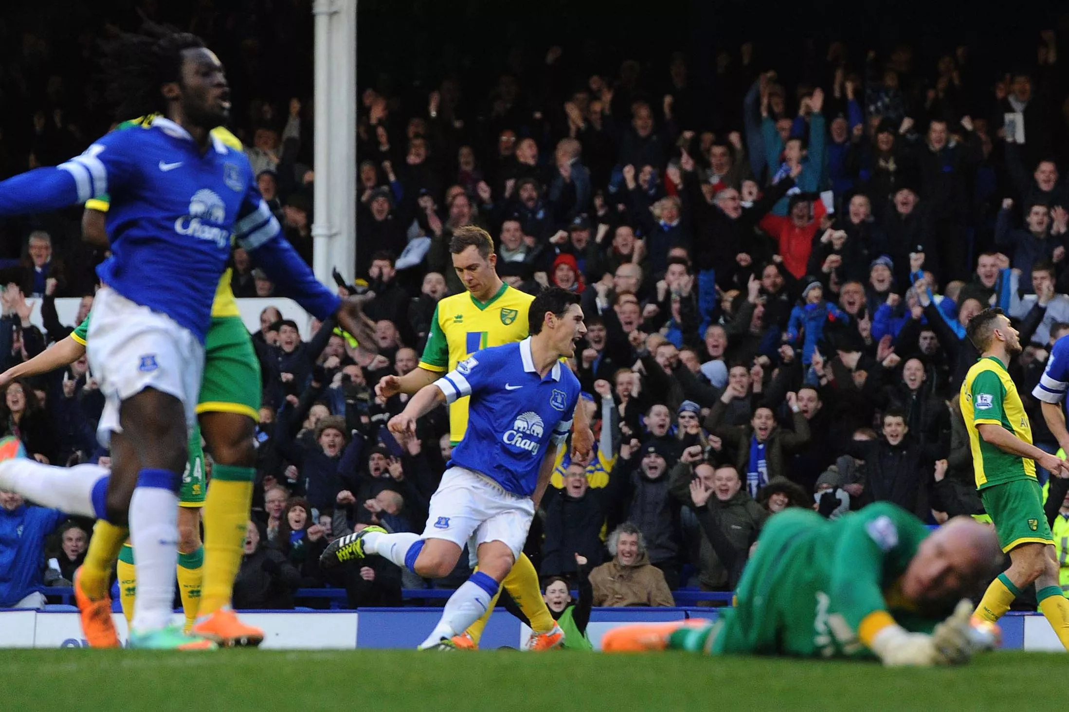 Gareth-Barry-6499361.jpg