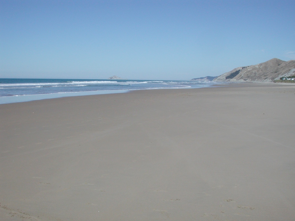 Deserted_Ocean_Beach.jpg