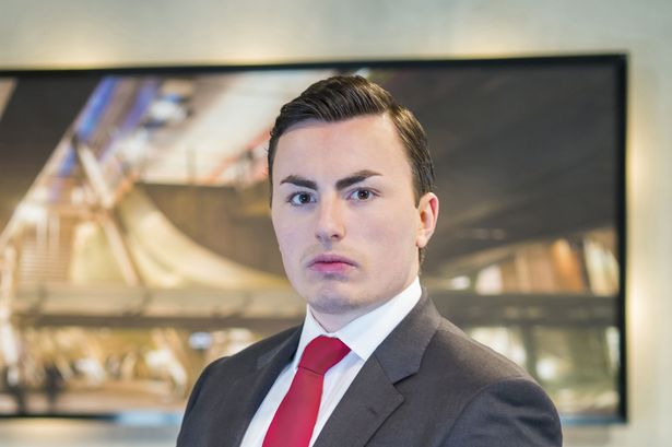 alex-mills-3307225.jpg