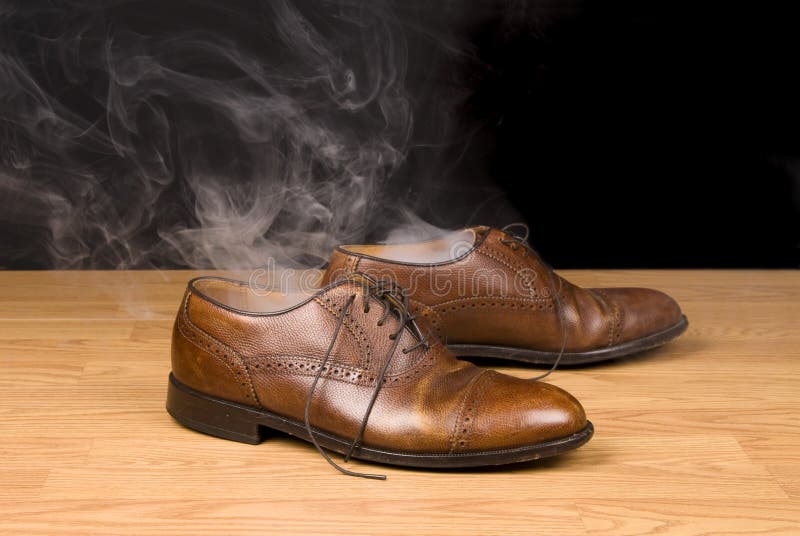 smoking-dress-shoes-10599819.jpg