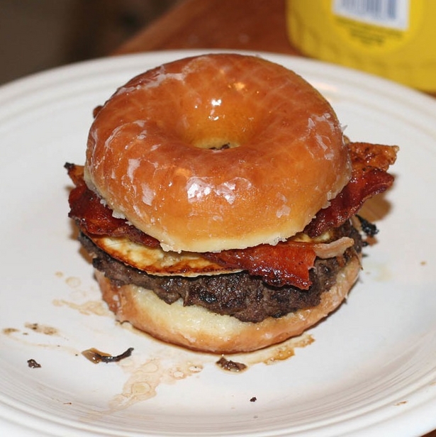 donut-cheese-bacon-burger.jpg