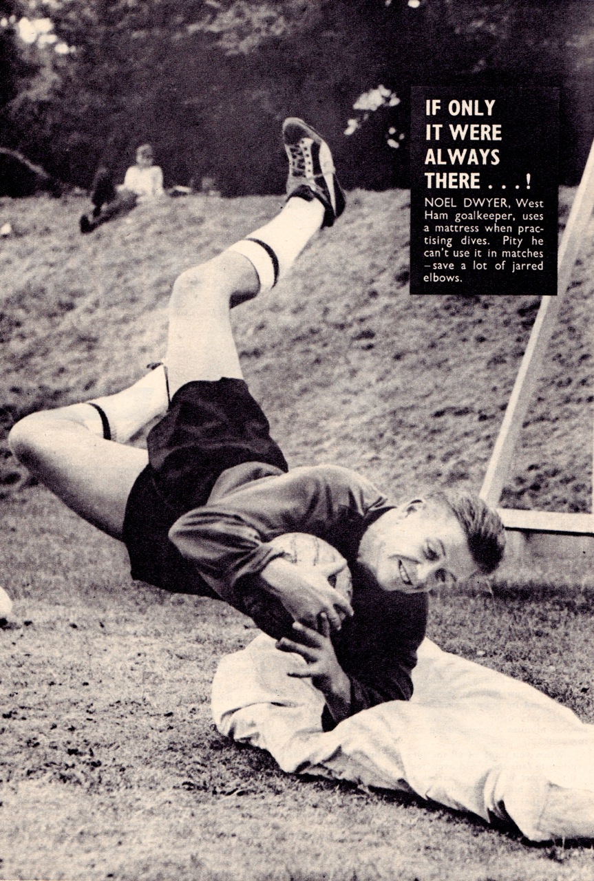 noel-dwyer-west-ham-1959.jpg