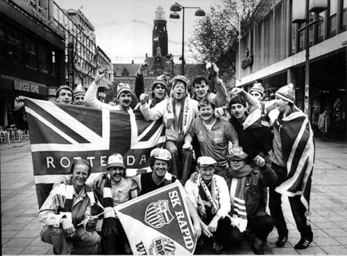 ecwc_final_fans.jpg