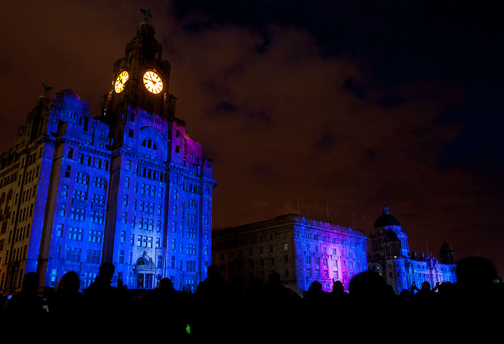 Liverpool-3-Graces-Night.jpg