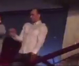 dAjJ8t2.gif