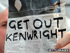 _56746666_everton_fans2.jpg