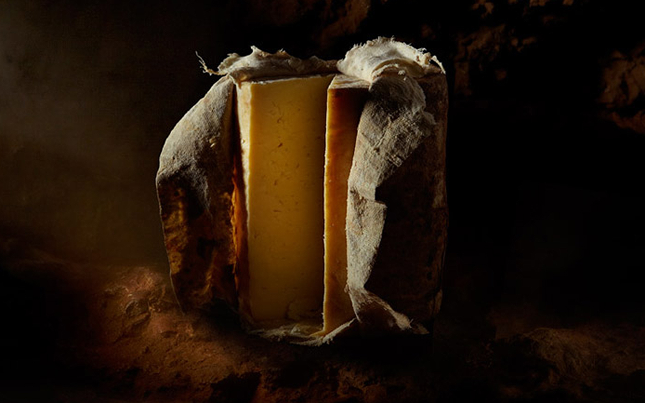 Caveaged-Wookey-Hole-Cheddar_1280x800.jpg