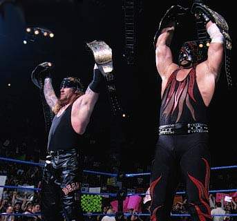 1092684-the_undertaker_and_kane3_1_.jpg
