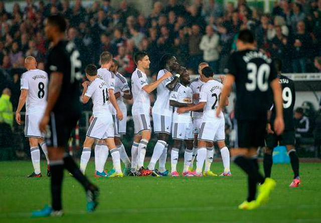 montero_swansea_everton.jpg