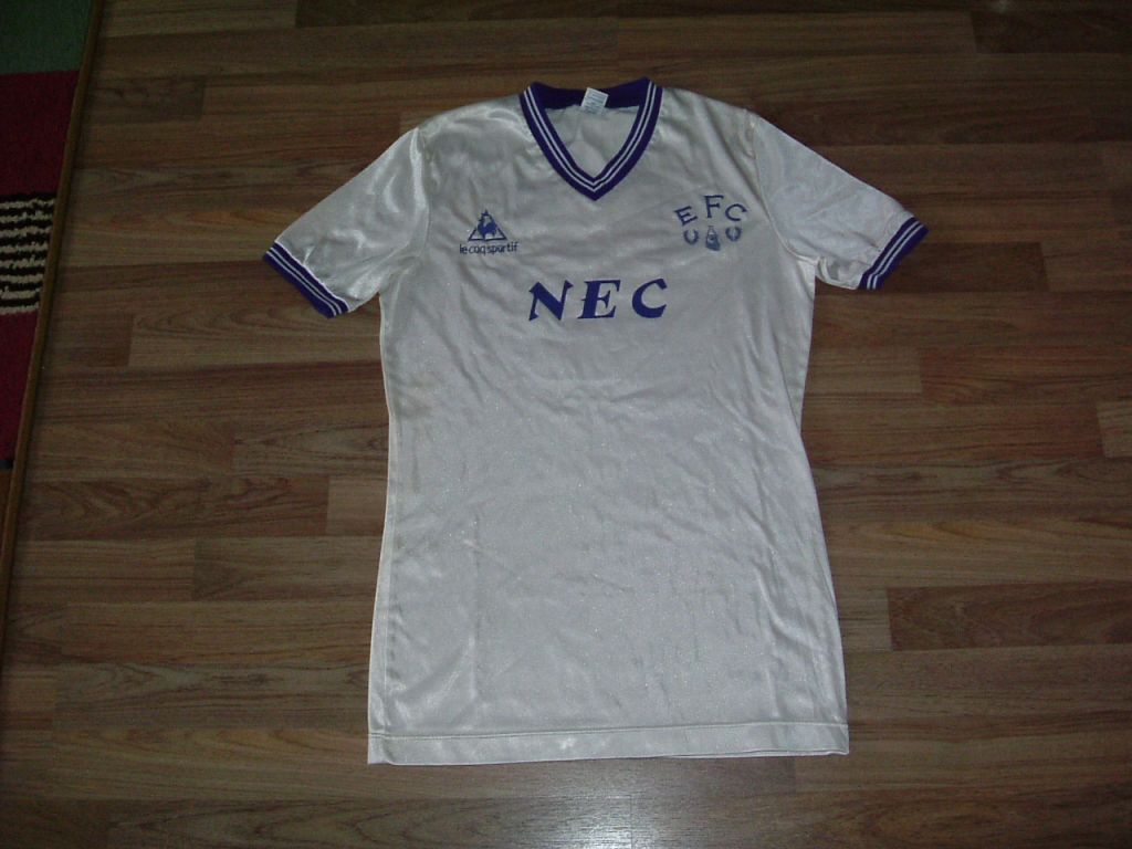 everton-third-football-shirt-1985-1986-s_13962_1.jpg
