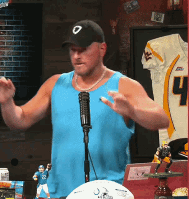 pat-mc-afee-pat-mc-afee-dancing.gif