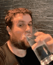 tenor.gif