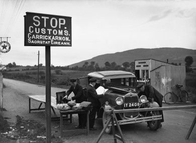 northern-ireland-customs-post-390x285.jpg