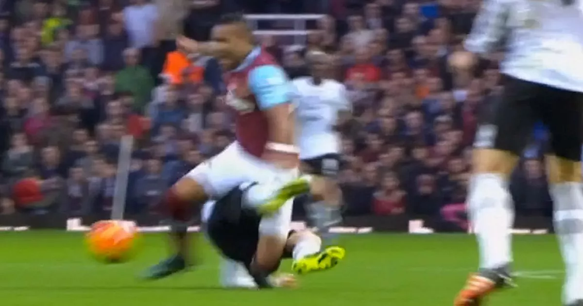 PAY-Dimitri-Payet.jpg