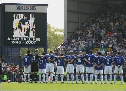 _42859533_ball_tribute416.jpg