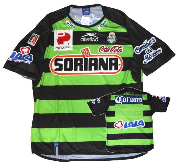 santos_2005_away.jpg