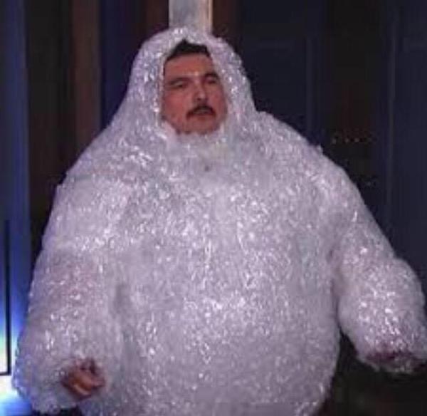 CEkqmVCWgAEshz-.jpg:large