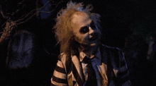 its-showtime-beetlejuice.gif