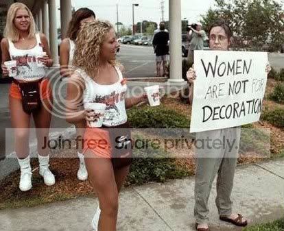 hooters-protest.jpg