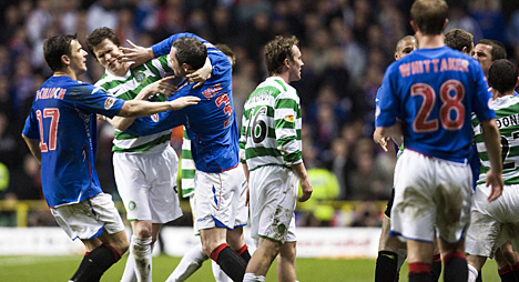 2OldFirmFight1704_468x254.jpg
