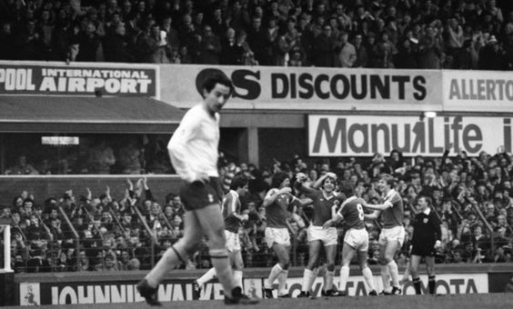 bdba342926250dd23dbbcb08fb61c5ad--everton-fc-the-visitors.jpg