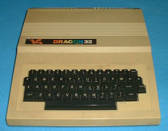 Dragon_32_computer.jpg