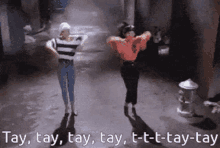 tay-tay-meland-kim.gif