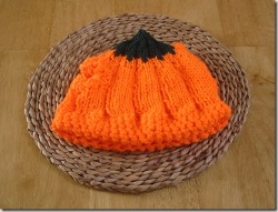 Pumpkin-Tea-Cozy-Crochet.jpg