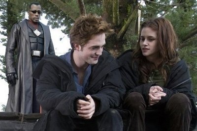 twilight-blade-twilight-series-7218972-400-267.jpg