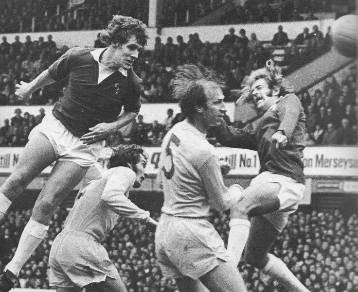 bd4dd67cf37f9bc8465cad82d1d2c19d--jack-charlton-everton.jpg