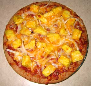 pineapple-pizza.jpg