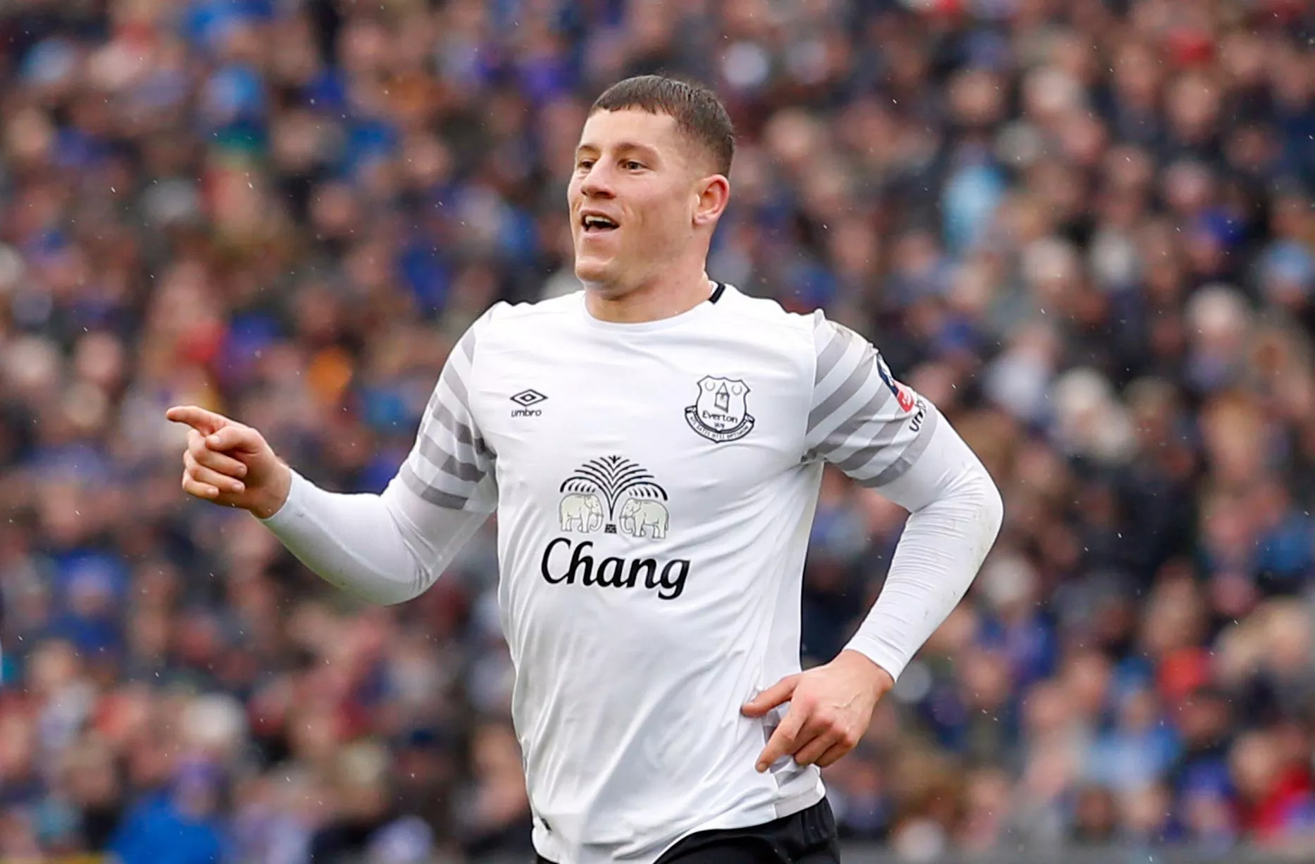 Evertons-Ross-Barkley-celebrates-scoring-their-third-goal.jpg