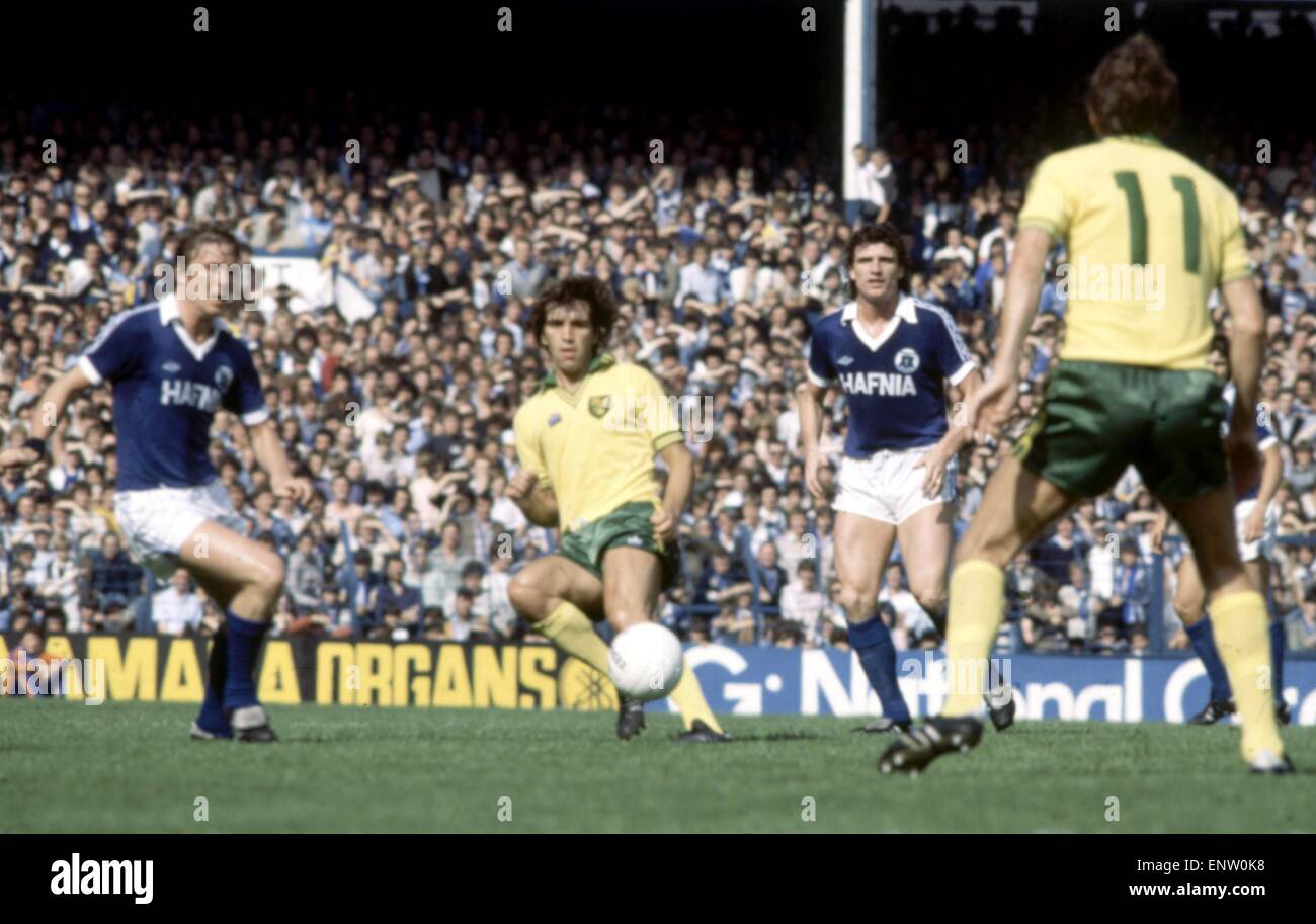 norwich-city-everton-v-norwich-kevin-reeves-18th-august-1979-ENW0K8.jpg